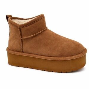 Madden Girl Embracce Tan Sherpa Lined Platform Booties Women's Size 8.5